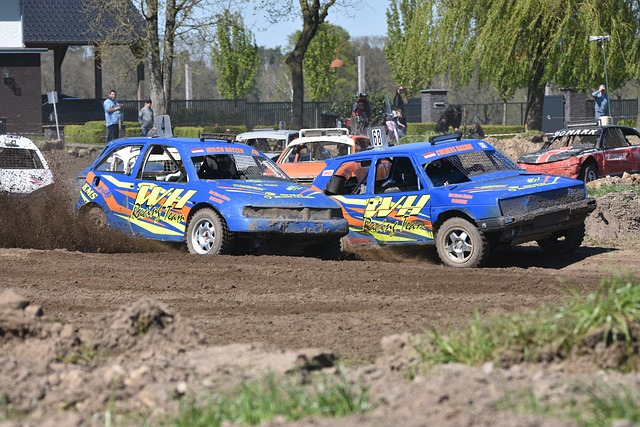 阿德利&希克：没关注勒沃库森的连续不败纪录，我们只尝试一直赢.